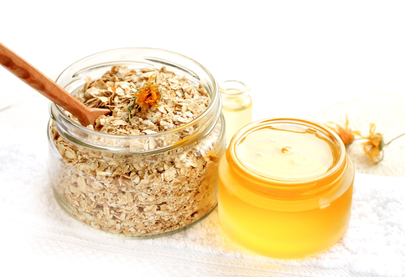 Yến mạch có tác dụng chăm sóc làn da khỏe đẹp hơn Yến mạch có tác dụng chăm sóc làn da khỏe đẹp hơn